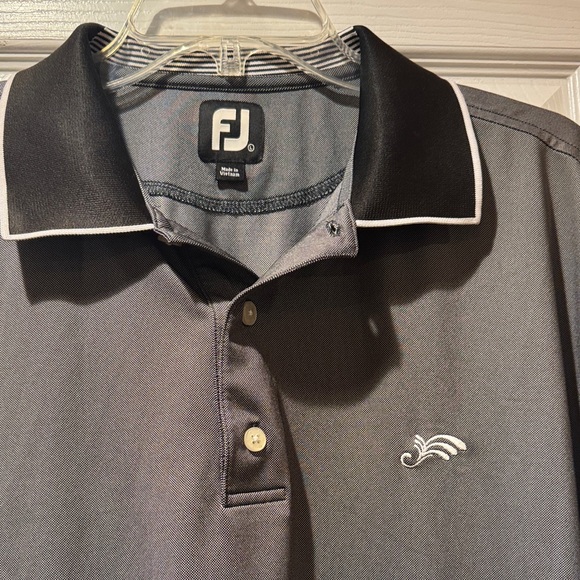FootJoy Men’s Charcoal Gray Polo with Black Collar and White Piping - Picture 3 of 5